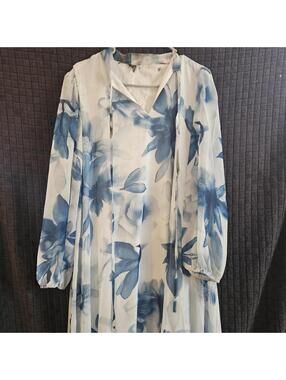 No Brand Women's Blue and Multi Dress